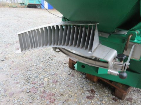 [7455-6495967-10.jpg]