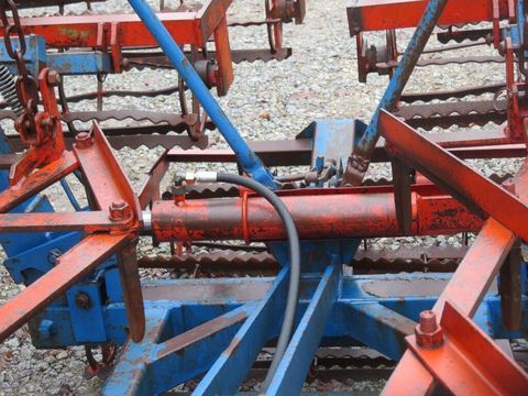 [7455-6495985-8.jpg]