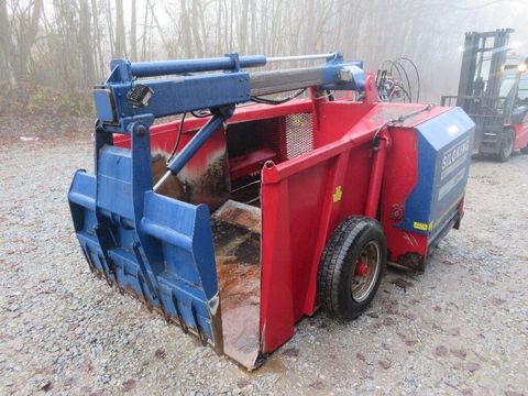 [7455-6518880-7.jpg]