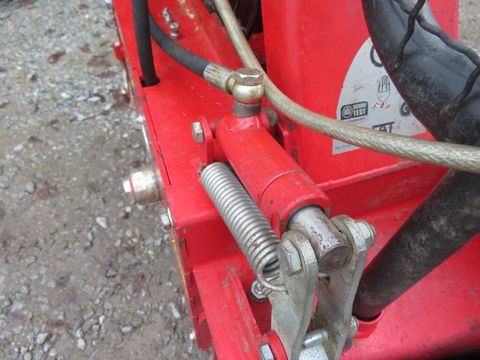 [7455-6542616-10.jpg]