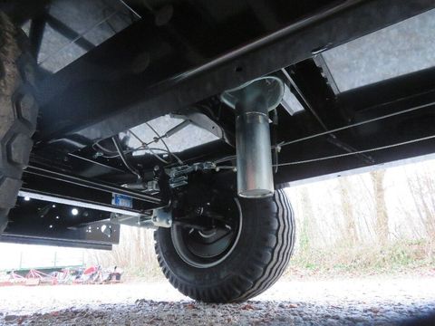 [7455-6686530-9.jpg]