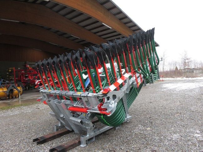 [7455-6732788-0_1.jpg]