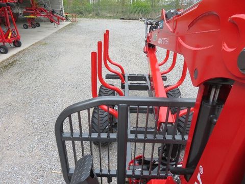 [7455-6903502-16.jpg]