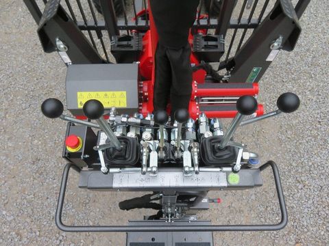 [7455-6903502-18.jpg]