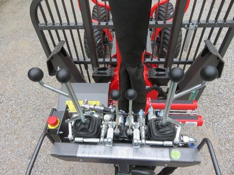 [7455-6903502-19.jpg]