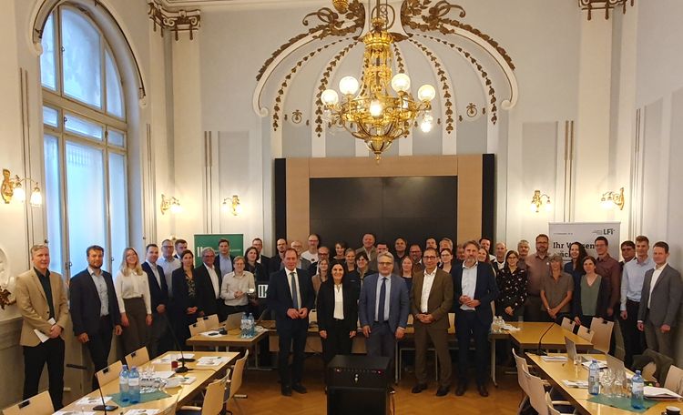 Gruppenfoto 10. Jahrestagung PS-Warndienst am 30.09.2025 © PS-Warndienst